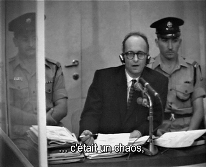 Photo Un spécialiste, portrait d'un criminel moderne 10