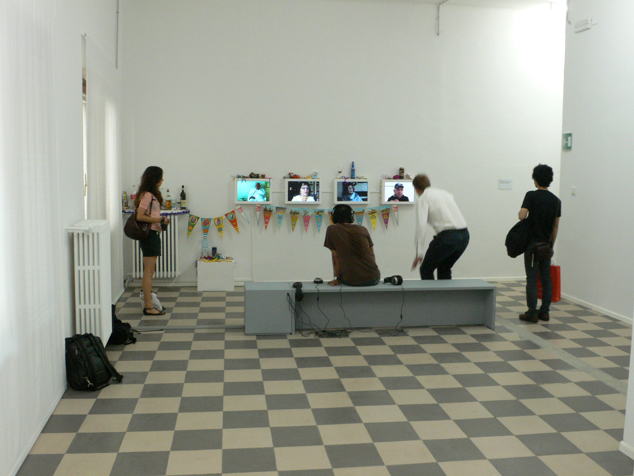 Joyeux anniversaires, vue d exposition 1